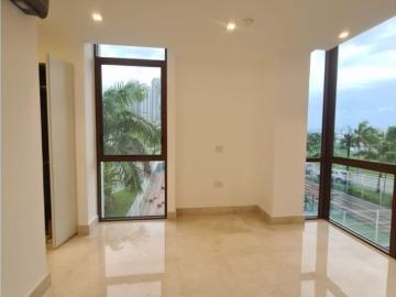 Piso de lujo en venta en San Francisco, Panamá 130033 LuxuryEstate. Com