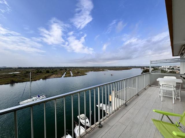 Piso de lujo en venta en Rosas, España