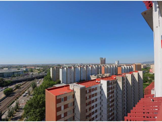 PISO DE TORRE CON VISTAS ESPECTACULARES