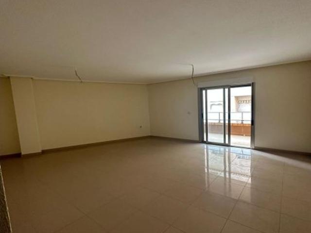 PISO DE TRES DORMITORIO NUEVO EN LA PLAYA DEL CURA