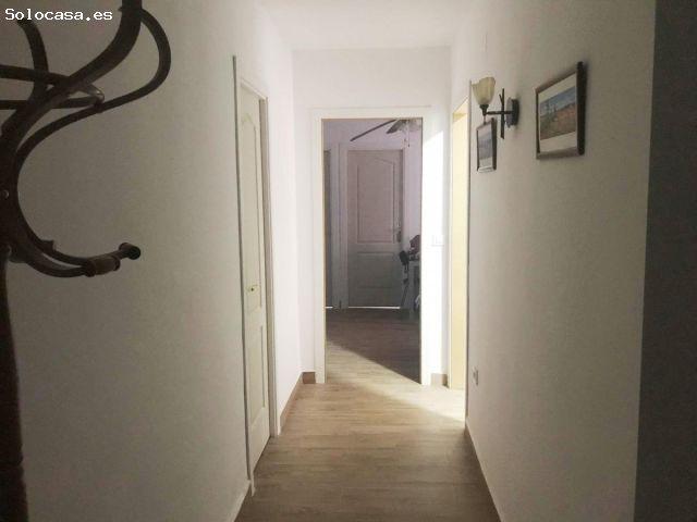 Piso de tres dormitorios en planta baja