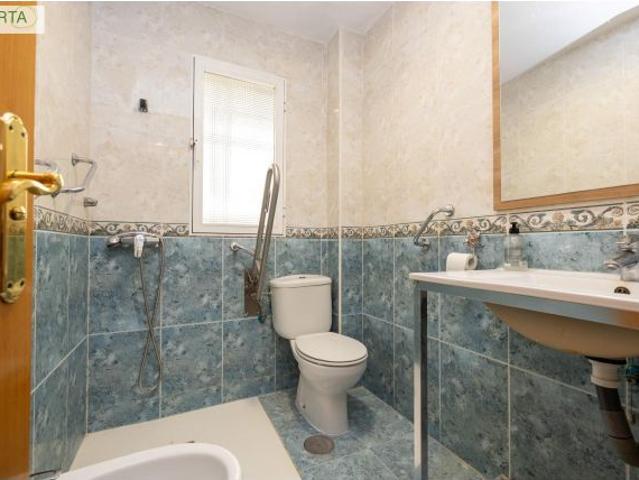 Piso de tres dormitorios, ideal estudiantes