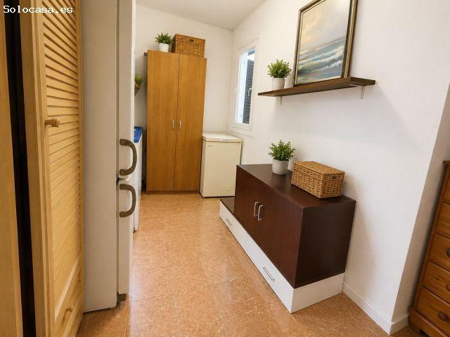 Piso de 151 m2 con terraza, vistas al mar y gran potencial en pleno centro de Arenys de Mar