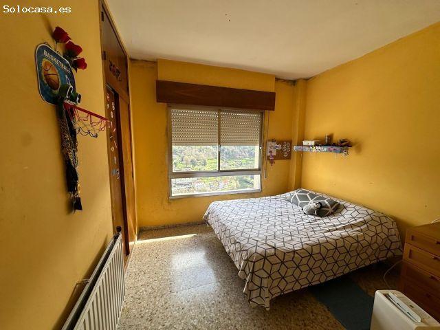 Piso de 113 m2 centro Ribadavia con garaje y trastero