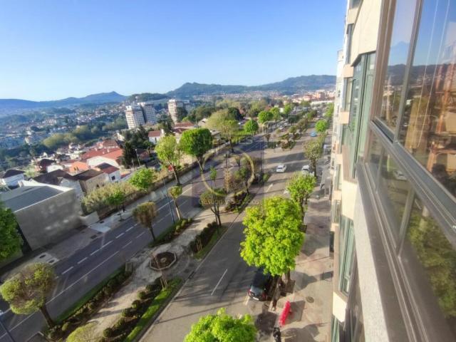 Piso de 115 m2 en venta Gran Vía Vigo