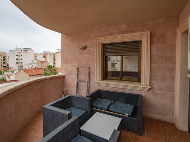Piso de 130 m2 con 4 dormitorios, balcón amplio y opción de garaje – Espacio, confort y oportunidad única