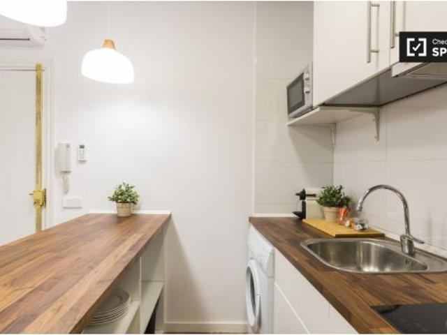 Piso de 1 dormitorio en alquiler en Universidad, Madrid