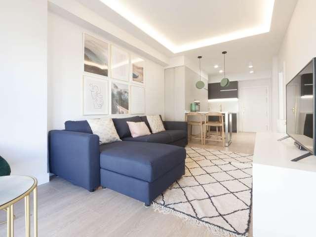 Piso de 1 dormitorio en alquiler en Calle Orense, Madrid