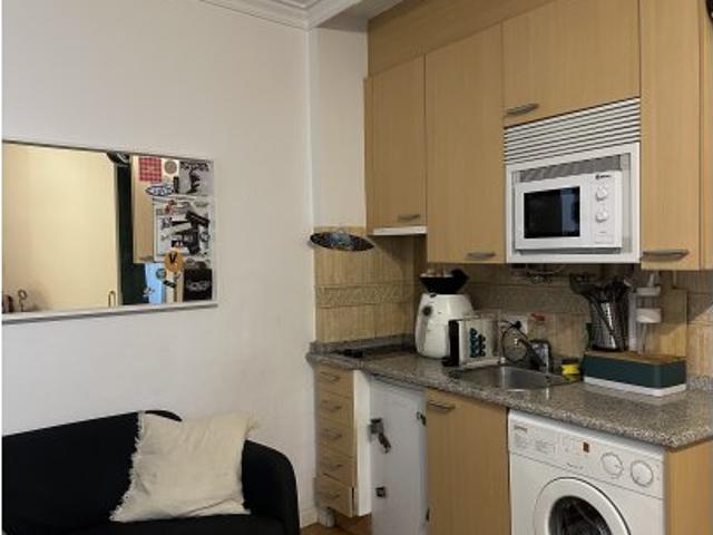 Piso de 1 dormitorio en alquiler en Cortes, Madrid