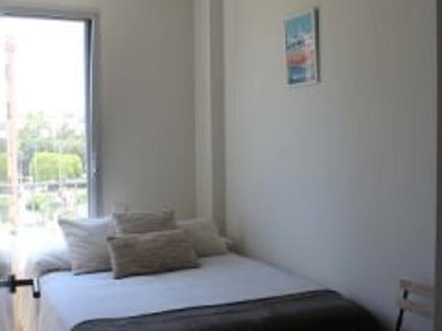 Piso de 1 dormitorio en alquiler en El Poblenou, gastos incluidos