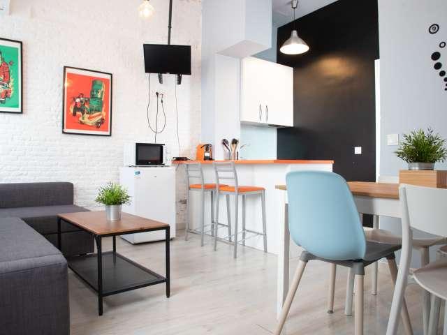 Piso de 1 dormitorio en alquiler en Embajadores, Madrid
