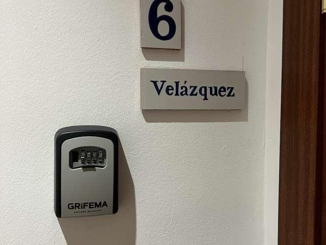 Piso de 1 dormitorio en alquiler en Embajadores, Madrid