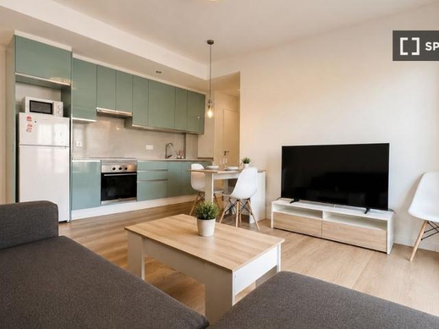 Piso de 1 dormitorio en alquiler en Embajadores, Madrid