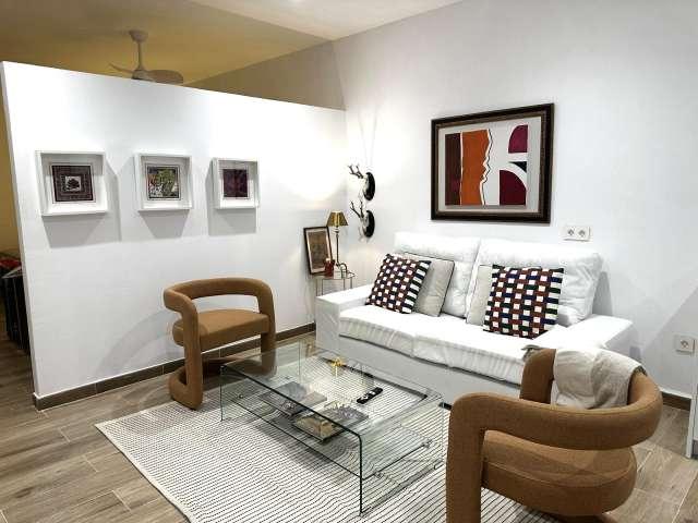 Piso de 1 dormitorio en alquiler en Huerta de la Salud, Sevilla