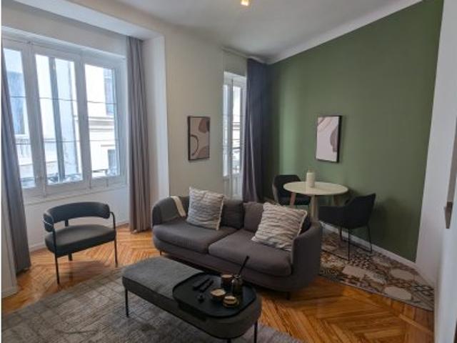 Piso de 1 dormitorio en alquiler en Palacio, Madrid
