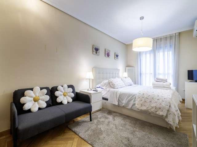 Piso de 1 dormitorio en alquiler en Palacio, Madrid