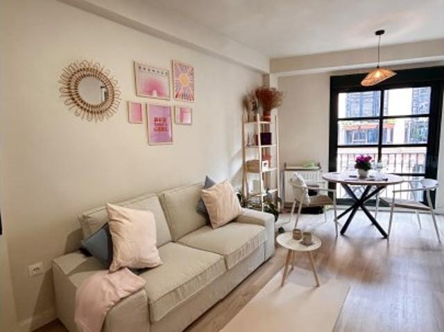 Piso de 1 dormitorio en alquiler en Palacio, Madrid