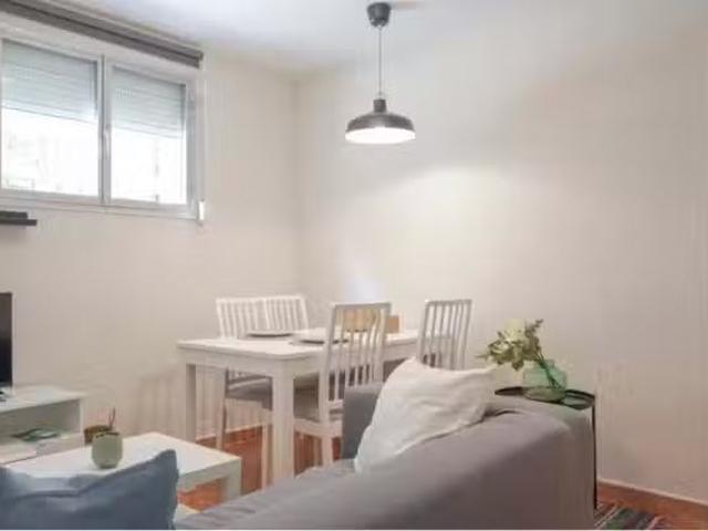 Piso de 1 habitación en Calle Alejandrina Moran