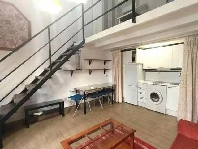Piso de 1 habitación en Calle Alfonso XII, Casco Antiguo