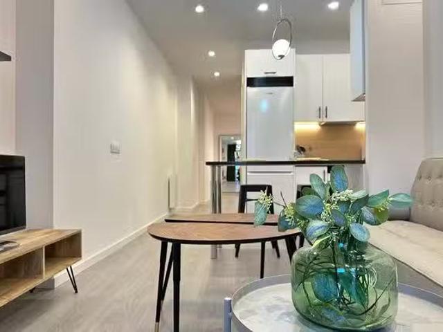 Piso de 1 habitación en Calle Alverja