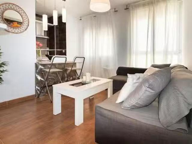 Piso de 1 habitación en Calle Beatas, Centro Histórico