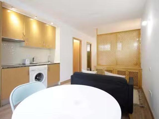 Piso de 1 habitación en Calle Corozal