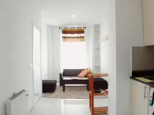 Piso de 1 habitación en Calle de Antonio Zamora