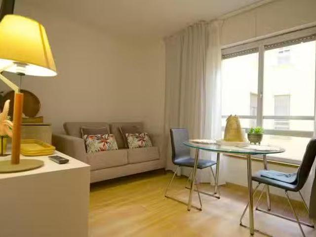 Piso de 1 habitación en Calle de Leganitos, Palacio