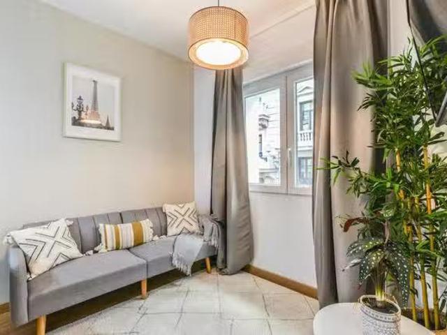Piso de 1 habitación en Calle de Leganitos, Palacio