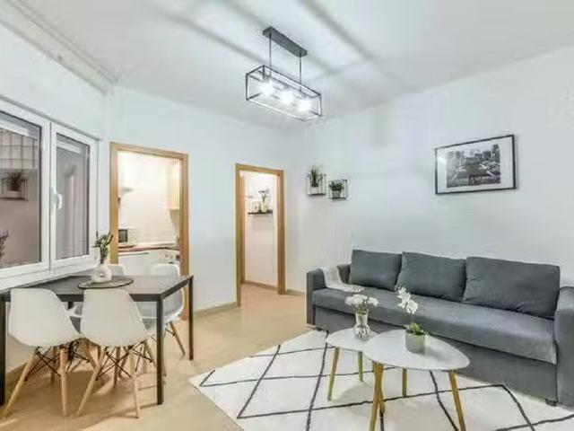 Piso de 1 habitación en Calle de Leganitos, Palacio