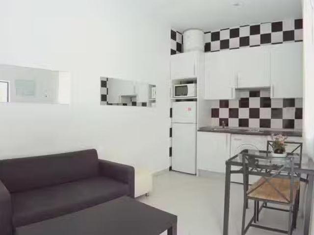 Piso de 1 habitación en Calle de Rodrigo Uhagón