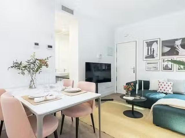 Piso de 1 habitación en Calle de Santa Ana, Embajadores
