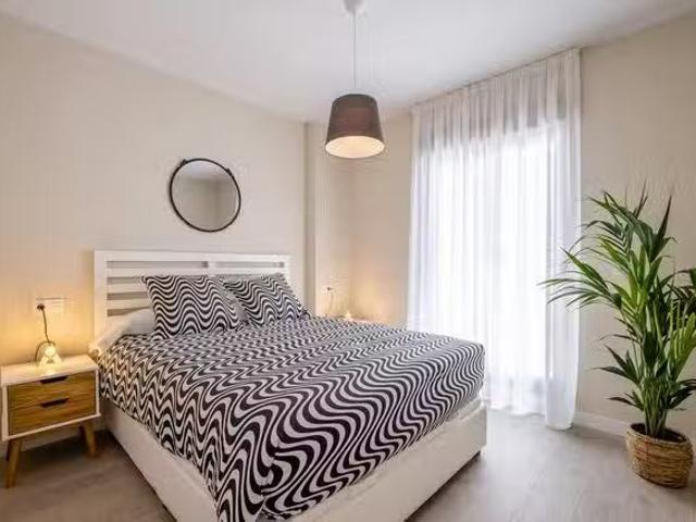 Piso de 1 habitación en Calle Don Juan de Austria, Distrito Ce.