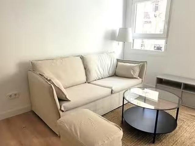 Piso de 1 habitación en Calle Hermanos de Pablo, Ciudad Lineal