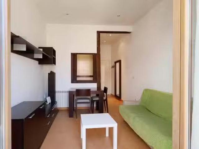Piso de 1 habitación en Calle Imperial