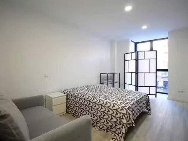 Piso de 1 habitación en Calle Monederos