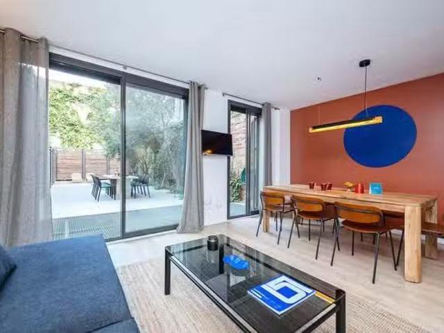 Piso de 1 habitación en Carrer de Girona