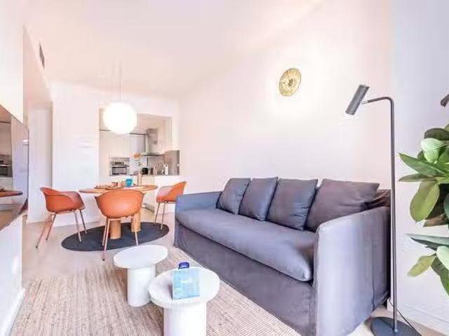 Piso de 1 habitación en Carrer de Girona