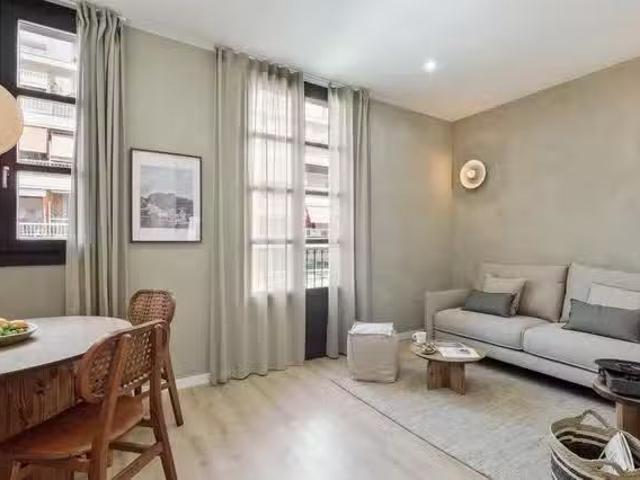 Piso de 1 habitación en Carrer de Sepúlveda