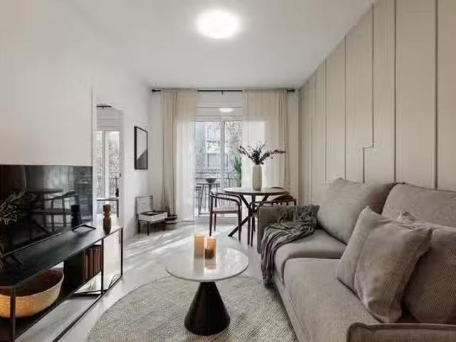 Piso de 1 habitación en Carrer de Rocafort