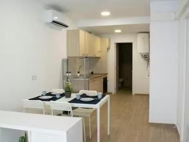 Piso de 1 habitación en Carrer del Moianès, Sants Montjuïc