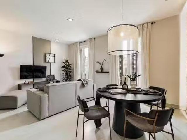 Piso de 1 habitación en Carrer del Comte d'Urgell, l'Antiga Es.