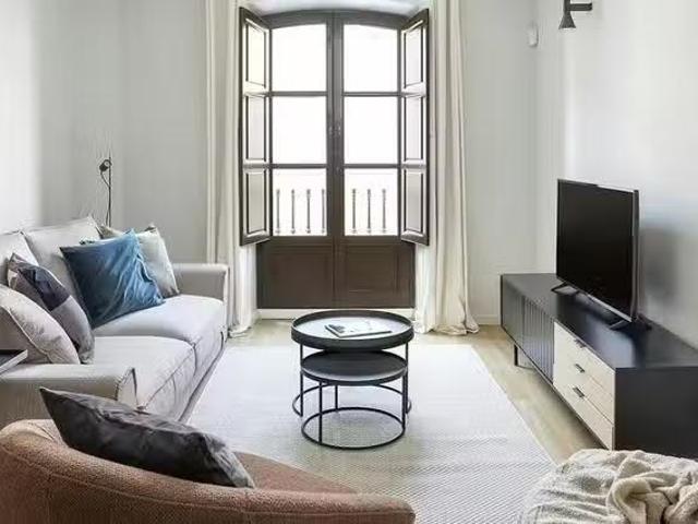 Piso de 1 habitación en Carrer d'en Serra, Ciutat Vella