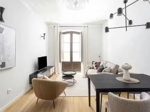 Piso de 1 habitación en Carrer d'en Serra, Ciutat Vella