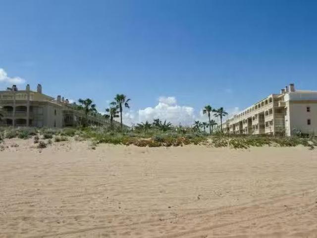 Piso de 1 habitación en Carrer Llac Maracaibo, l'Estanyó nord