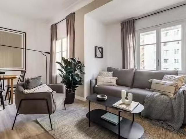 Piso de 1 habitación en Paseo de La Habana