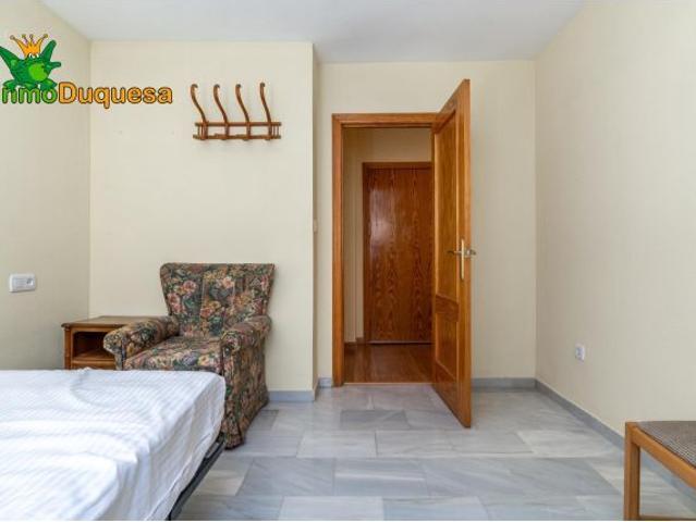 Piso de 2 dorm. en Ogijares. Con trastero