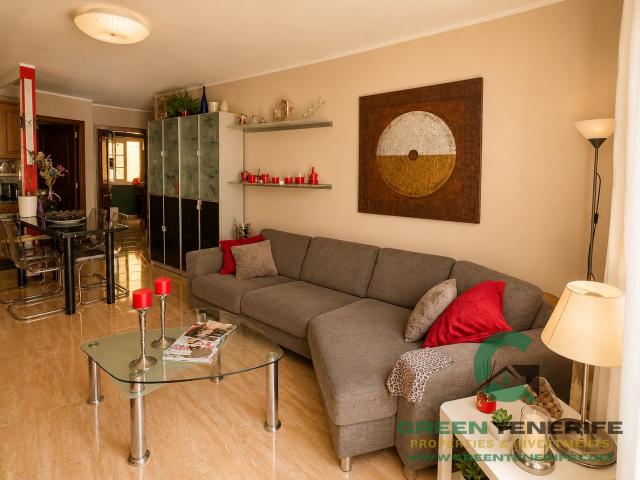 Piso de 2 dormitorios con amplia terraza, garaje y lavadero en Vistabella – Santa Cruz de Tenerife