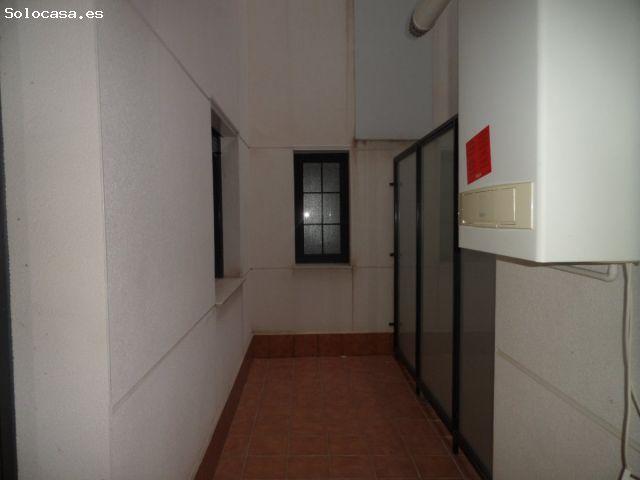 PISO DE 2 DORMITORIOS CON EXCELENTES CALIDADES, PLAZA DE GARAJE Y TRASTERO JUNTO A PLAZA DE ESPAÑA