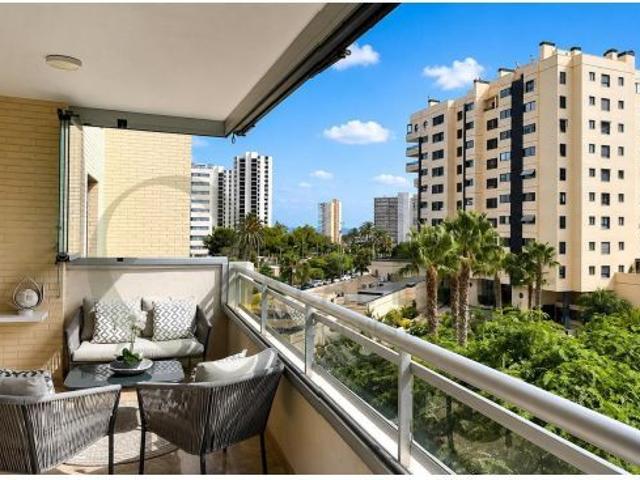 Piso de 2 dormitorios con terraza en Parque Mariola, PAU 5 – Playa de San Juan